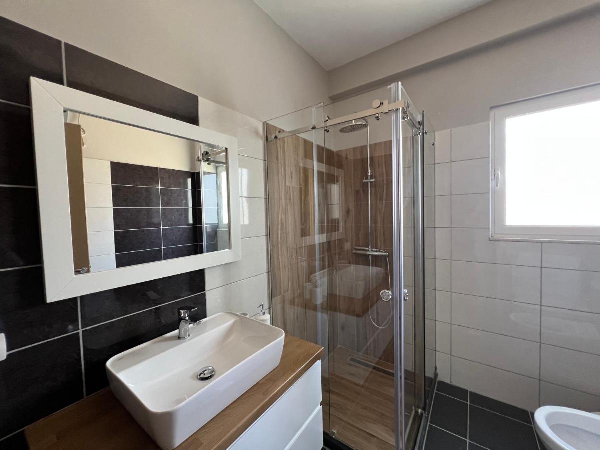 Coral Apartments Sarande Exterior photo